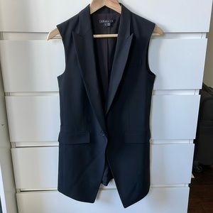 Black Theory sleeveless long blazer style jacket size 2